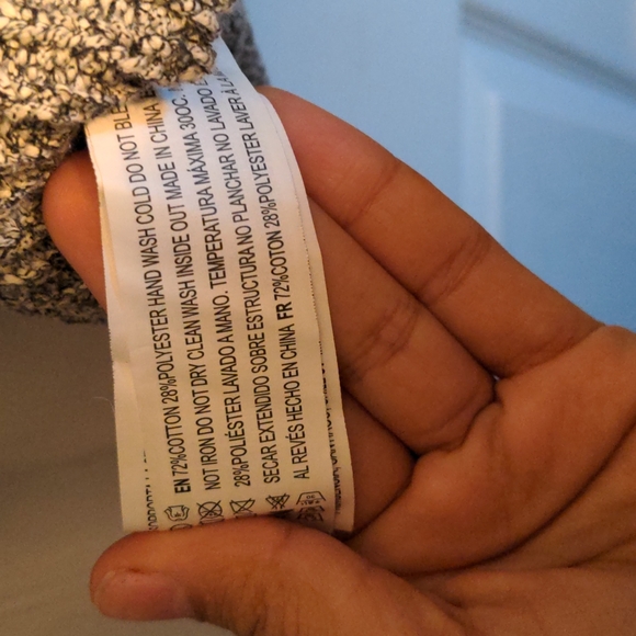 Forever 21 sweater - Picture 6 of 6